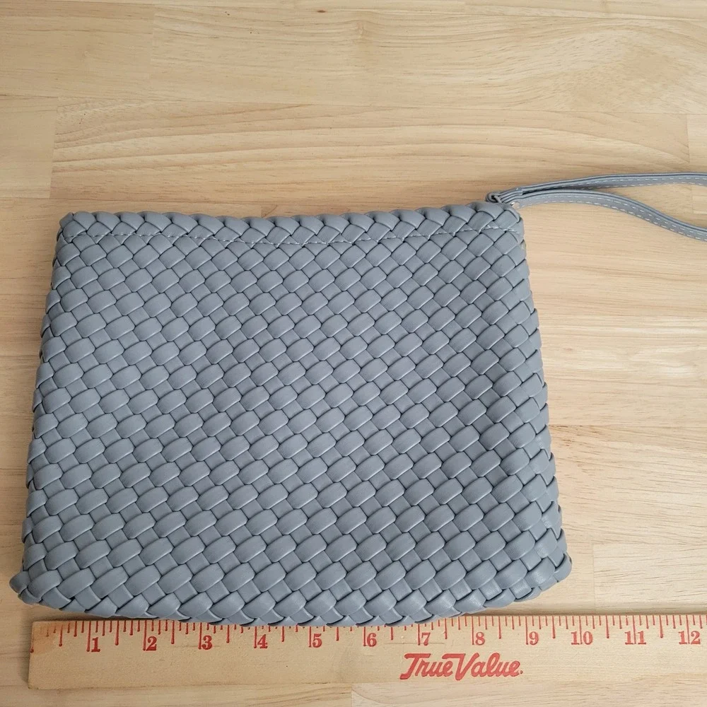 Rachel Zoe Gray Woven Textured Faux Leather Wristlet Clutch Bag‎